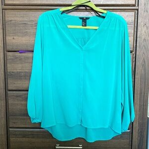 Womens flowy top